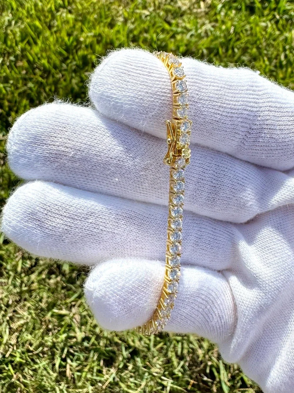 18K Gold Plated, 5.6CTW Moissanite Tennis Bracelet - Picture 5 of 11